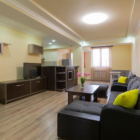 Umba Apartment N5 - Balcony And Mount Ararat View يريفان المظهر الخارجي الصورة